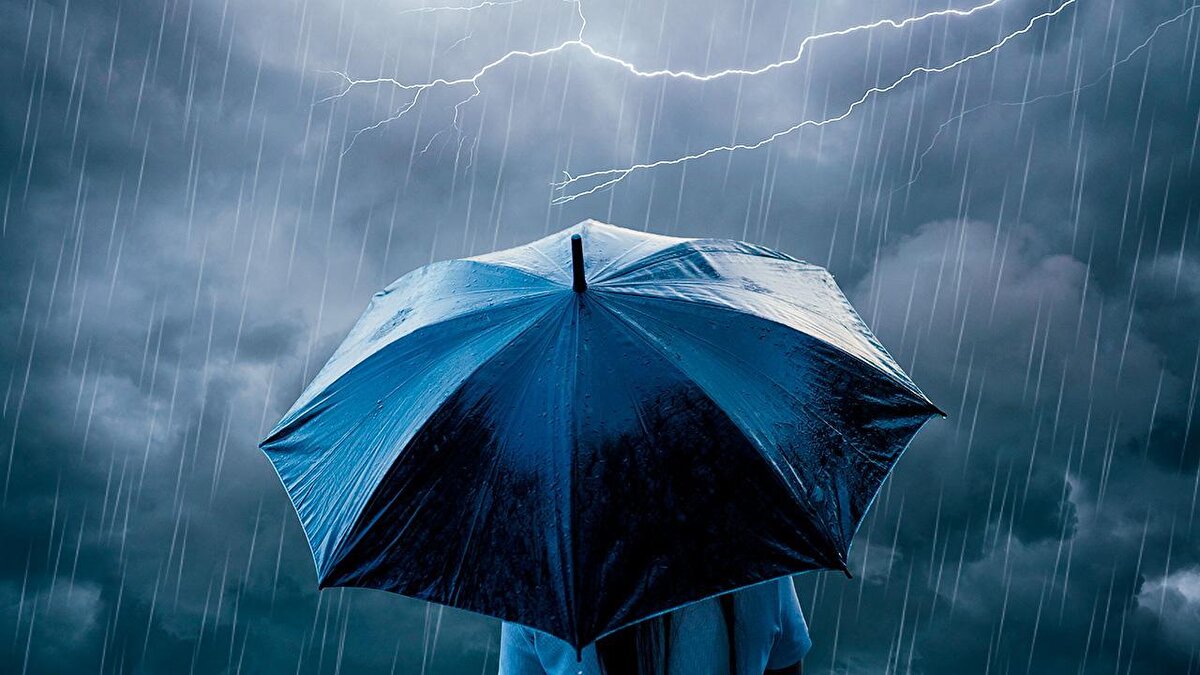 Diğer yandan İklim Bilimci Dr. Okan Bozyurt, uzun süredir kuraklıkla mücadele eden Türkiye için sevindirici haber verdi. Bozyurt’a göre bu kış, hem soğuk hem de yağışlı geçecek. Özellikle Marmara, Karadeniz, İç Anadolu’nun kuzeyi, Göller Bölgesi ve Doğu Anadolu’da yoğun kar yağışları bekleniyor.