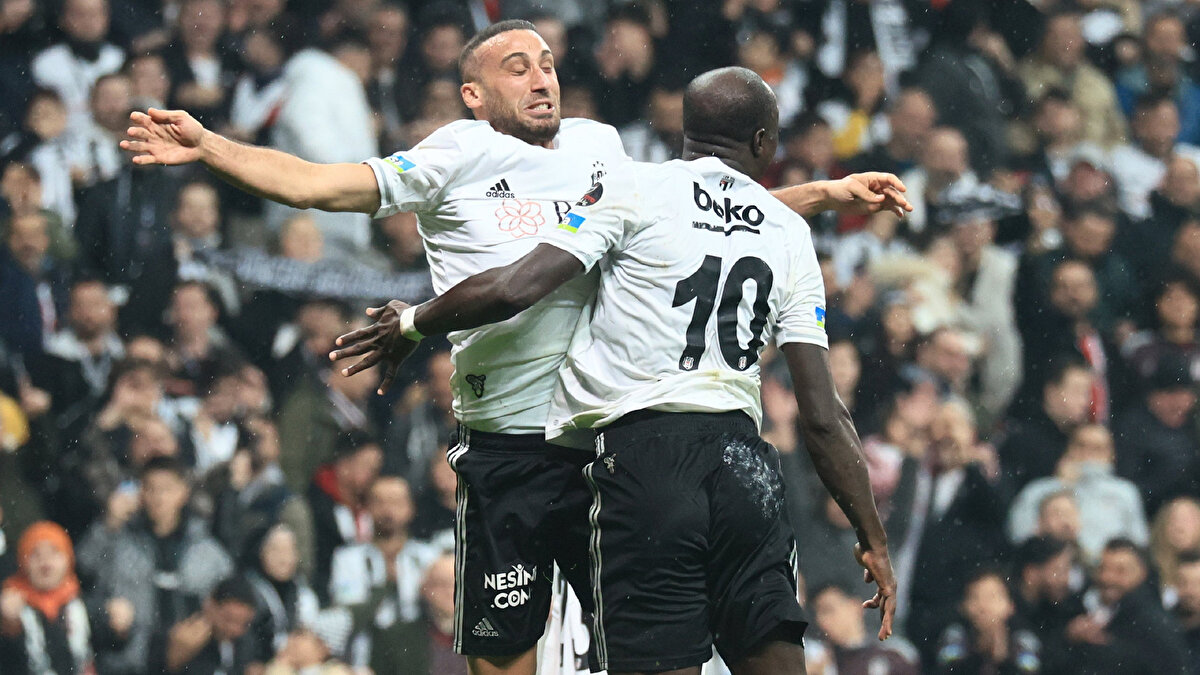 ABOUBAKAR'IN TAKIMI TALİP OLDU<br><br>Azerbaycan ekibi, bu sefer de gözünü Cenk Tosun’a dikti. Azeri basınından Azertag’ın haberine göre; Neftçi Bakü, Fenerbahçe’de kadro dışı kalan Cenk Tosun’u da kadrosuna katmak istiyor.