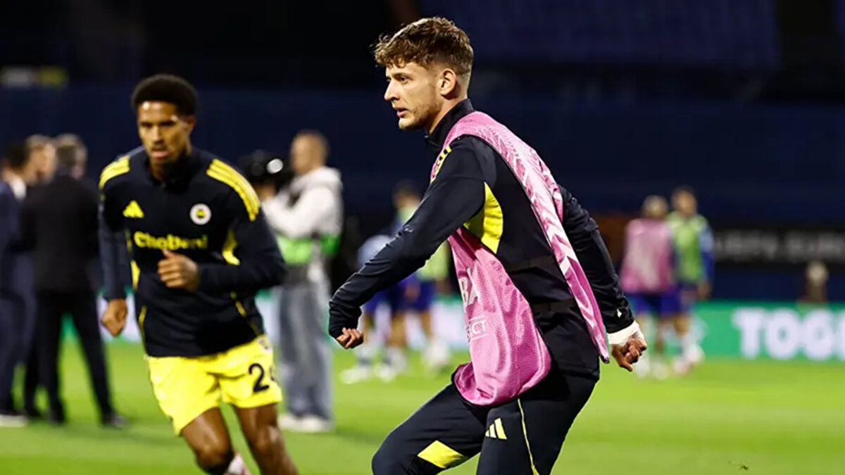 Öte yandan Polonya basını, tüm bu durum göz önüne alındığında Szymanski'nin ara transfer döneminde Fenerbahçe'den ayrılık kararı alabileceğini yazdı.