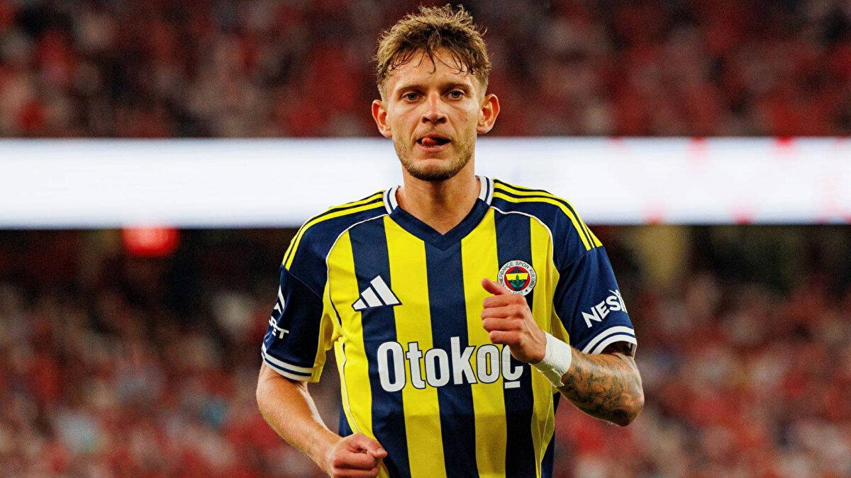 Fenerbahçe'de son dönemde gözden düşen ve performansıyla eleştirilen Sebastian Szymanski için vatandaşı Michal Nalepa gündeme adeta bomba gibi düşen açıklamalarda bulundu.