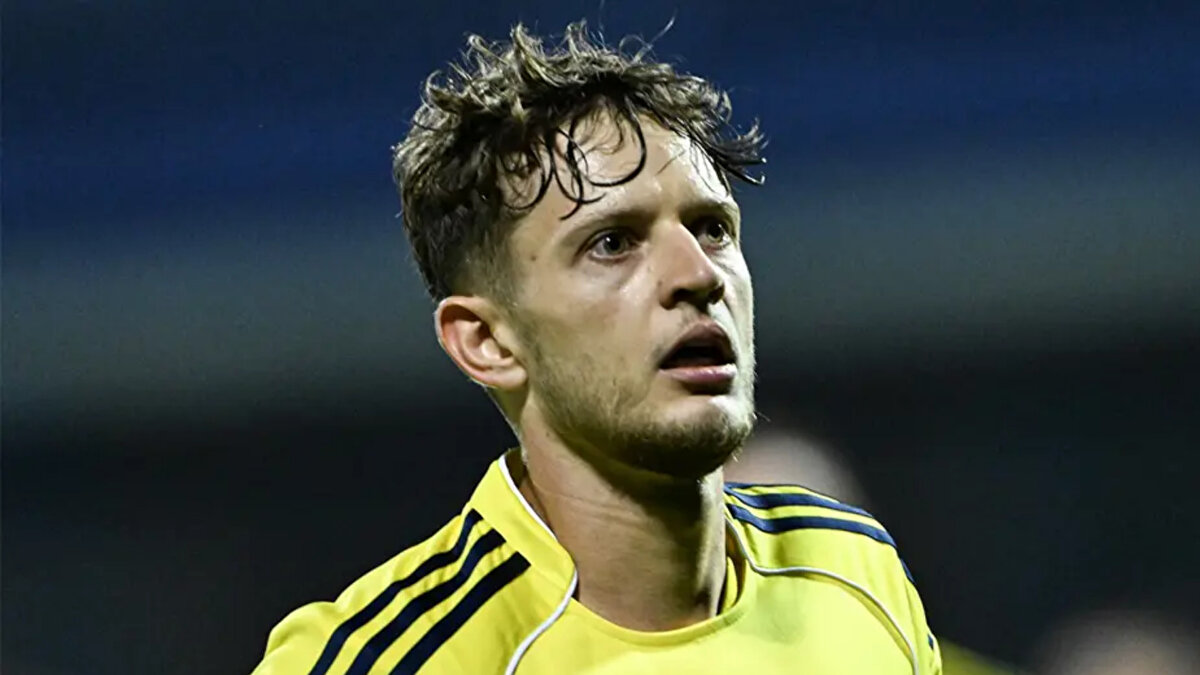 “BENİ BURADA SEVMİYORLAR”<br><br> <br><br>Szymanski için çarpıcı sözler sarf eden Nalepa, "Genel olarak ondan hoşlanmıyorlar. Kendisi de söyledi 'Beni burada sevmiyorlar' dedi" şeklinde konuştu.