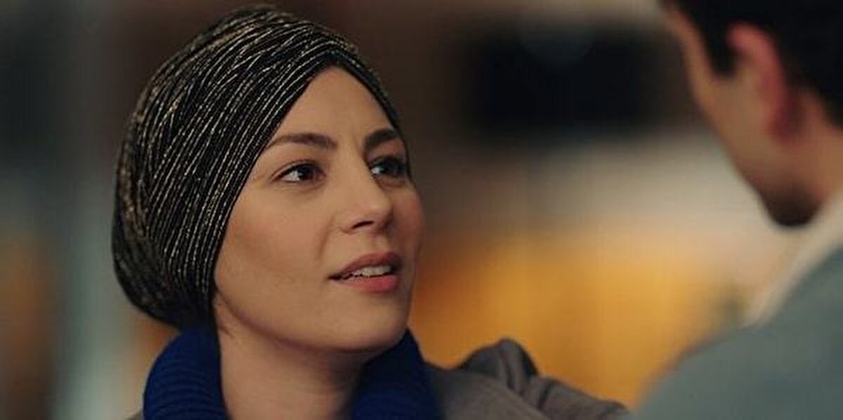 Erdoğan diziden ayrılığının ardından yaptığı açıklamada: “Bu kadar uzayacağı belli değildi… Verilen brief çok dardı, onu açmakta zorlandım ilk başta.” demişti.