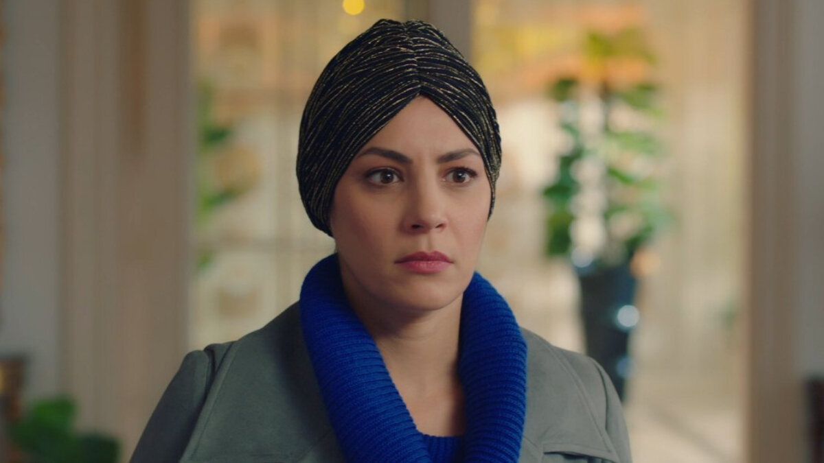 Sevim Erdoğan'ı Leman karakteriyle Show TV'de yayınlanan “Kızılcık Şerbeti” dizisinden tanıyoruz. 3 sezon boyunca dizide yer alan Erdoğan geçtiğimiz sezon finalinde diziye veda etti.