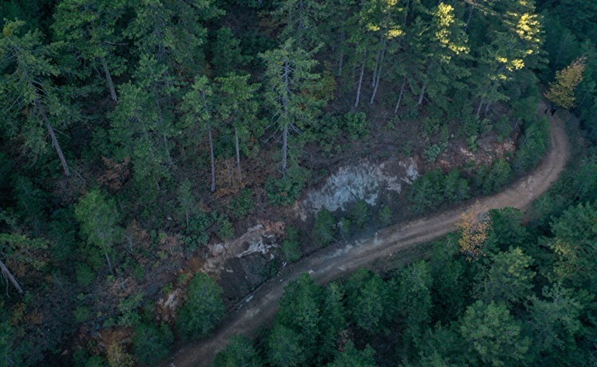 Sözbilir, tespit edilen fayın 3'te 2'lik kısmının kırıldığını, kalan 3'te 1'lik kısmının ise büyük bir deprem üretme olasılığının düşük olduğunu aktardı.<br><br>