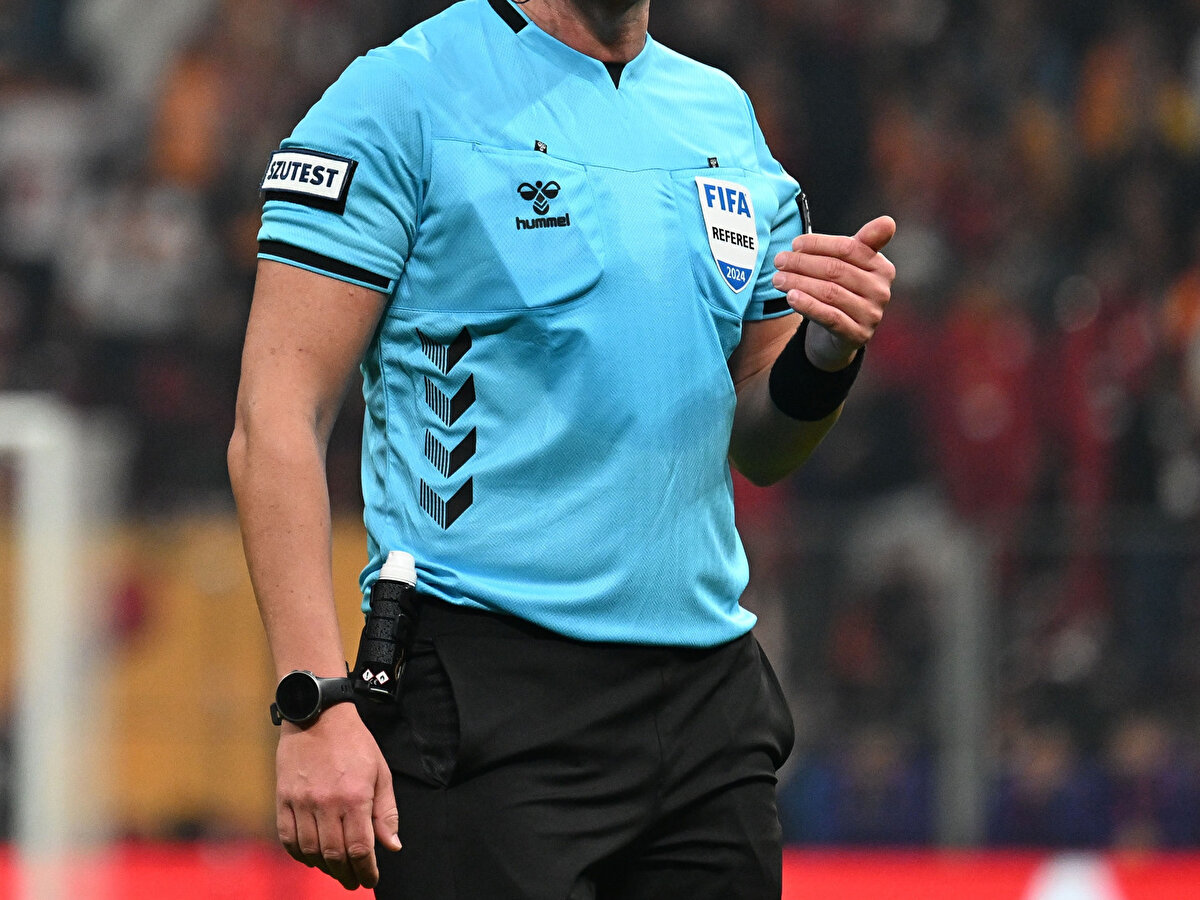 133- Klasman Yardımcı Hakemi SÜLEYMAN ORAL’ın, bahis eylemi nedeniyle FDT’nin 57. maddesi uyarınca eyleminin yoğunluğu da dikkate alınarak takdiren 10 AY HAK MAHRUMİYETİ CEZASI ile cezalandırılmasına,<br><br>134- Klasman Hakemi SÜLEYMAN SOYUTÜRK’ün, bahis eylemi nedeniyle FDT’nin 57. maddesi uyarınca eyleminin yoğunluğu da dikkate alınarak takdiren 8 AY HAK MAHRUMİYETİ CEZASI ile cezalandırılmasına,<br><br>135- Üst Klasman Yardımcı Hakemi ŞENOL BEKTAŞ’ın, bahis eylemi nedeniyle FDT’nin 57. maddesi uyarınca eyleminin yoğunluğu da dikkate alınarak takdiren 12 AY HAK MAHRUMİYETİ CEZASI ile cezalandırılmasına,<br><br>136- Klasman Yardımcı Hakemi TAHA BERKE EL’in, bahis eylemi nedeniyle FDT’nin 57. maddesi uyarınca eyleminin yoğunluğu da dikkate alınarak takdiren 10 AY HAK MAHRUMİYETİ CEZASI ile cezalandırılmasına,<br><br>137- Klasman Hakemi TAYFUN GÜZ’ün, bahis eylemi nedeniyle FDT’nin 57. maddesi uyarınca eyleminin yoğunluğu da dikkate alınarak takdiren 8 AY HAK MAHRUMİYETİ CEZASI ile cezalandırılmasına,<br><br>138- Klasman Yardımcı Hakemi TOLGA DÜYÜNCÜ’nün, bahis eylemi nedeniyle FDT’nin 57. maddesi uyarınca eyleminin yoğunluğu da dikkate alınarak takdiren 8 AY HAK MAHRUMİYETİ CEZASI ile cezalandırılmasına,<br><br>139- Klasman Yardımcı Hakemi TURHAN BEYKE’nin, bahis eylemi nedeniyle FDT’nin 57. maddesi uyarınca eyleminin yoğunluğu da dikkate alınarak takdiren 10 AY HAK MAHRUMİYETİ CEZASI ile cezalandırılmasına,<br><br>140- Klasman Yardımcı Hakemi UFUK TATLICAN’nın, bahis eylemi nedeniyle FDT’nin 57. maddesi uyarınca eyleminin yoğunluğu da dikkate alınarak takdiren 12 AY HAK MAHRUMİYETİ CEZASI ile cezalandırılmasına,<br><br>141- Klasman Yardımcı Hakemi UFUK ÇELEBİ’nin, bahis eylemi nedeniyle FDT’nin 57. maddesi uyarınca eyleminin yoğunluğu da dikkate alınarak takdiren 12 AY HAK MAHRUMİYETİ CEZASI ile cezalandırılmasına,