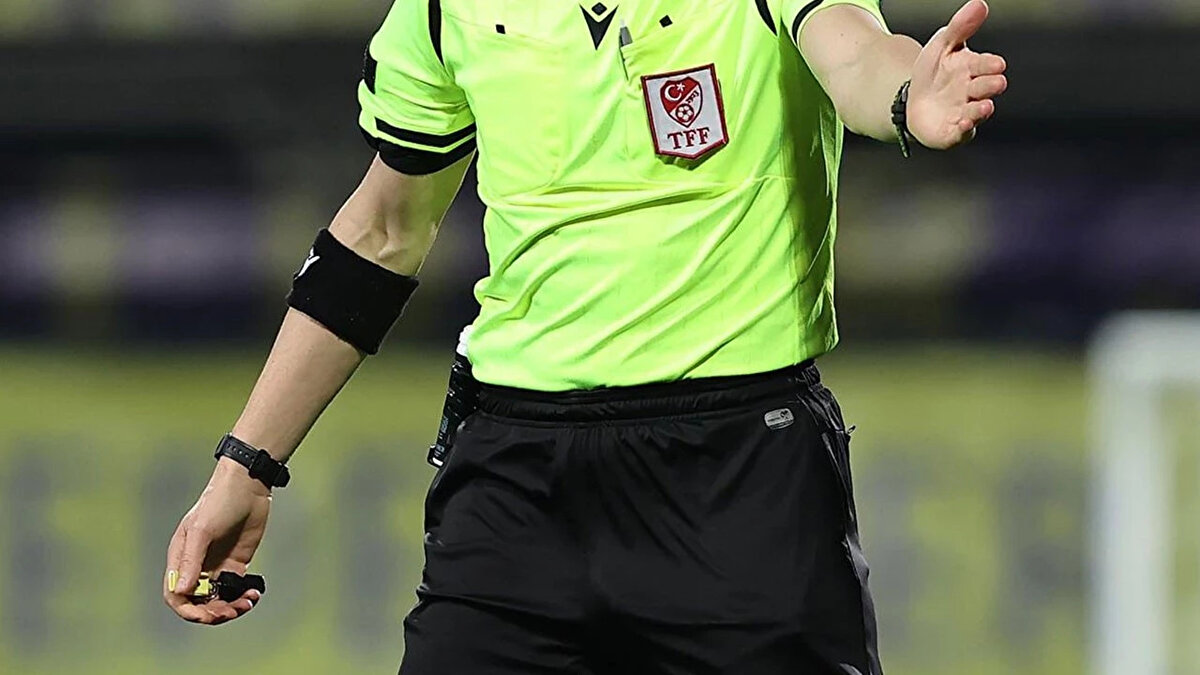 142- Klasman Yardımcı Hakemi UFUK OSMAN SOLMAZ’ın, bahis eylemi nedeniyle FDT’nin 57. maddesi uyarınca eyleminin yoğunluğu da dikkate alınarak takdiren 8 AY HAK MAHRUMİYETİ CEZASI ile cezalandırılmasına,<br><br>143- Klasman Yardımcı Hakemi ULAŞ KAÇMAZ’ın, bahis eylemi nedeniyle FDT’nin 57. maddesi uyarınca eyleminin yoğunluğu da dikkate alınarak takdiren 8 AY HAK MAHRUMİYETİ CEZASI ile cezalandırılmasına,<br><br>144- Klasman Yardımcı Hakemi UMUT KAPTAN’ın, bahis eylemi nedeniyle FDT’nin 57. maddesi uyarınca eyleminin yoğunluğu da dikkate alınarak takdiren 12 AY HAK MAHRUMİYETİ CEZASI ile cezalandırılmasına,<br><br>145- Klasman Hakemi UMUT YALÇINKAYA’nın, bahis eylemi nedeniyle FDT’nin 57. maddesi uyarınca eyleminin yoğunluğu da dikkate alınarak takdiren 8 AY HAK MAHRUMİYETİ CEZASI ile cezalandırılmasına,<br><br>146- Klasman Yardımcı Hakemi UMUT İKİSİVRİ’nin, bahis eylemi nedeniyle FDT’nin 57. maddesi uyarınca eyleminin yoğunluğu da dikkate alınarak takdiren 8 AY HAK MAHRUMİYETİ CEZASI ile cezalandırılmasına,<br><br>147- Klasman Yardımcı Hakemi YAKUP YAPICI’nın, bahis eylemi nedeniyle FDT’nin 57. maddesi uyarınca eyleminin yoğunluğu da dikkate alınarak takdiren 12 AY HAK MAHRUMİYETİ CEZASI ile cezalandırılmasına,<br><br>148- Klasman Yardımcı Hakemi YASİN ŞEN’in, bahis eylemi nedeniyle FDT’nin 57. maddesi uyarınca eyleminin yoğunluğu da dikkate alınarak takdiren 12 AY HAK MAHRUMİYETİ CEZASI ile cezalandırılmasına,<br><br>149- Klasman Yardımcı Hakemi YASİN EMRE CEYLAN’ın, bahis eylemi nedeniyle FDT’nin 57. maddesi uyarınca eyleminin yoğunluğu da dikkate alınarak takdiren 8 AY HAK MAHRUMİYETİ CEZASI ile cezalandırılmasına,<br><br>150- Üst Klasman Hakemi YUNUS DURSUN’un, bahis eylemi nedeniyle FDT’nin 57. maddesi uyarınca eyleminin yoğunluğu da dikkate alınarak takdiren 10 AY HAK MAHRUMİYETİ CEZASI ile cezalandırılmasına,<br><br>151- Klasman Hakemi YUNUS EMRE ÇİFTÇİ’nin, bahis eylemi nedeniyle FDT’nin 57. maddesi uyarınca eyleminin yoğunluğu da dikkate alınarak takdiren 8 AY HAK MAHRUMİYETİ CEZASI ile cezalandırılmasına,<br><br>152- Üst Klasman Hakemi ZORBAY KÜÇÜK hakkında, bahis eylemi nedeniyle FDT’nin 57. maddesi uyarınca incelemenin devamına,<br><br>Karar verilmiştir."