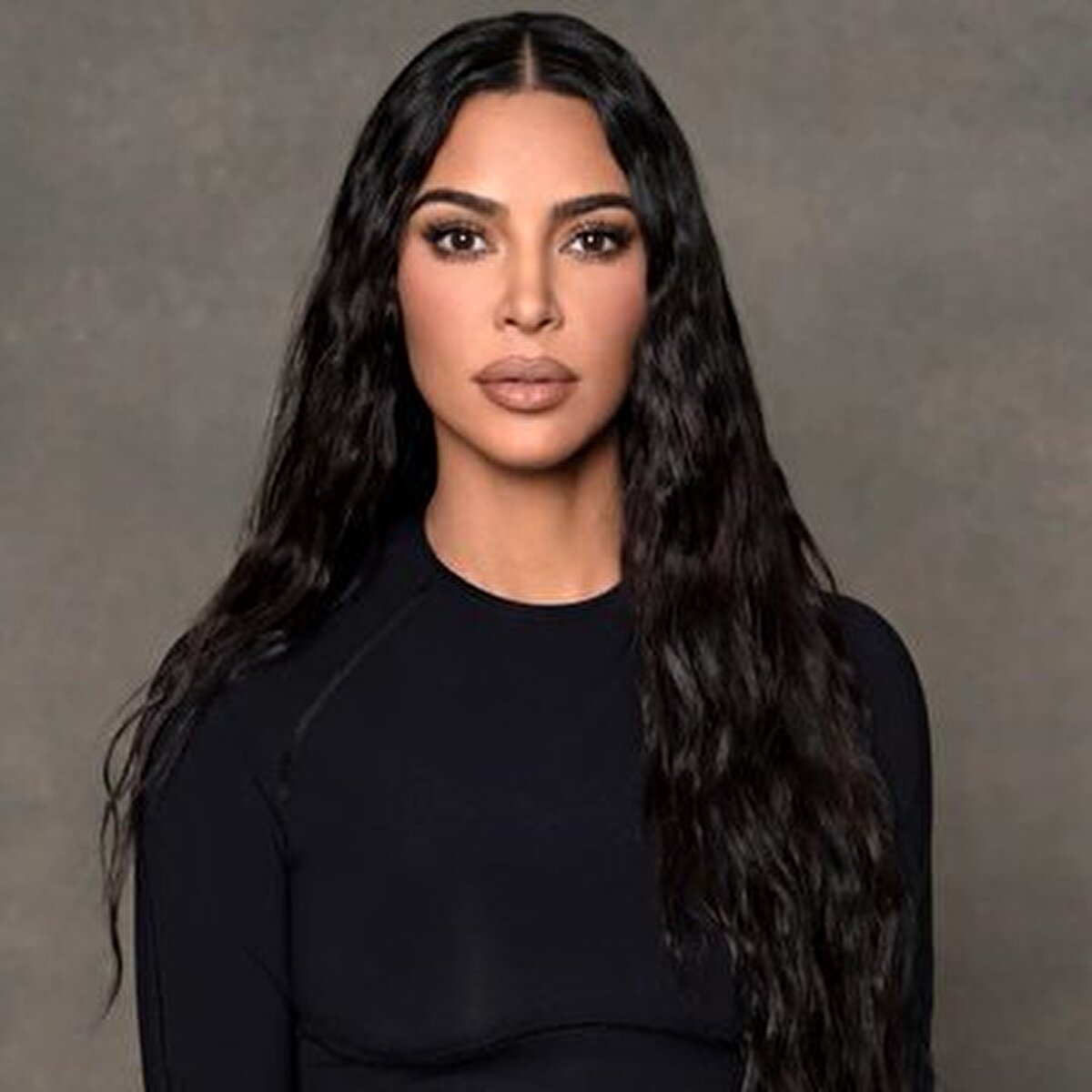 “ABD, Apollo görevleriyle Ay’a tam 6 kez gitti. Hatta dahası, NASA’nın Artemis programı kapsamında Başkan Donald Trump yönetimi altında yeniden Ay’a gidiyoruz. Önceki uzay yarışını kazandık, bunu da kazanacağız.”<br>Duffy’nin paylaşımı, kısa sürede bilim dünyasında geniş yankı uyandırdı.<br>