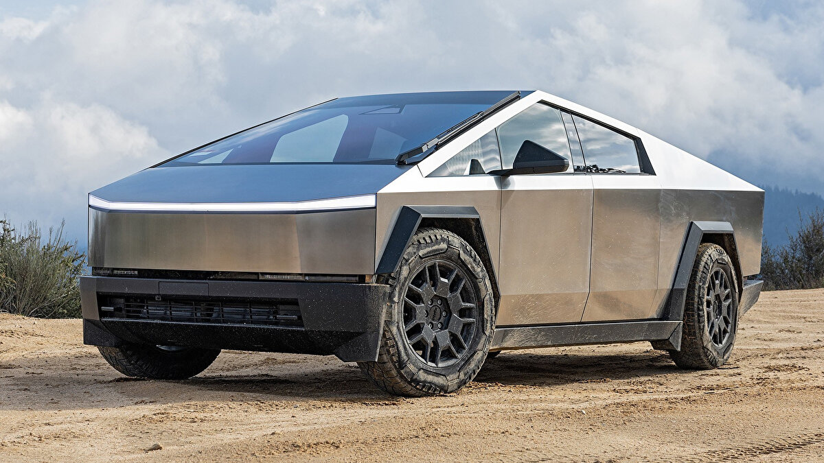 Onarım maliyeti kullanıcıya yansıtılmayacak. İşlemler fabrika garantisi kapsamında yapılacak. Değişen veya sıkılan parçalar için ek ücret alınmayacak. Yazılım güncellemesi ücretsiz yüklenecek. Servis sonrası ek kontrol raporu verilecek.