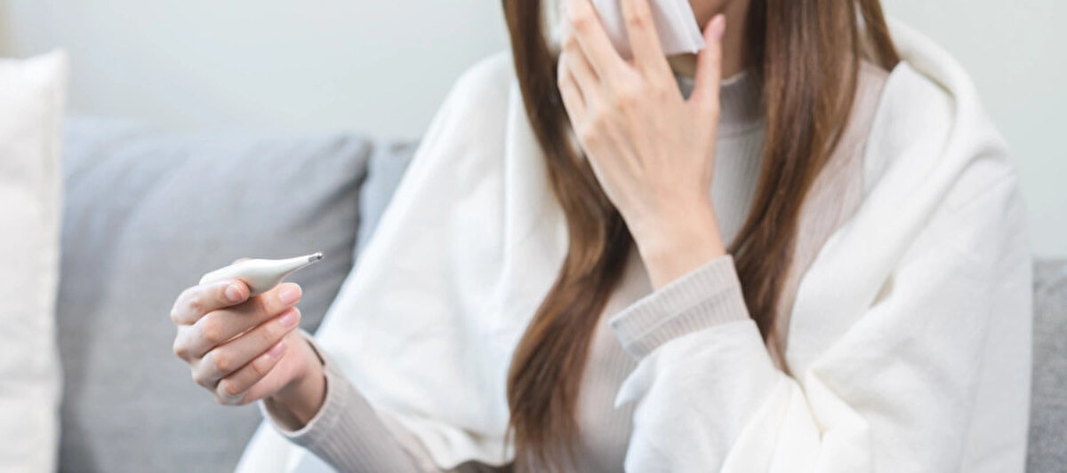 Ancak uzmanlar, geceleri yaşanabilecek ani sıcaklık düşüşlerinin soğuk algınlığı ve grip riskini artırabileceğine dikkat çekiyor.