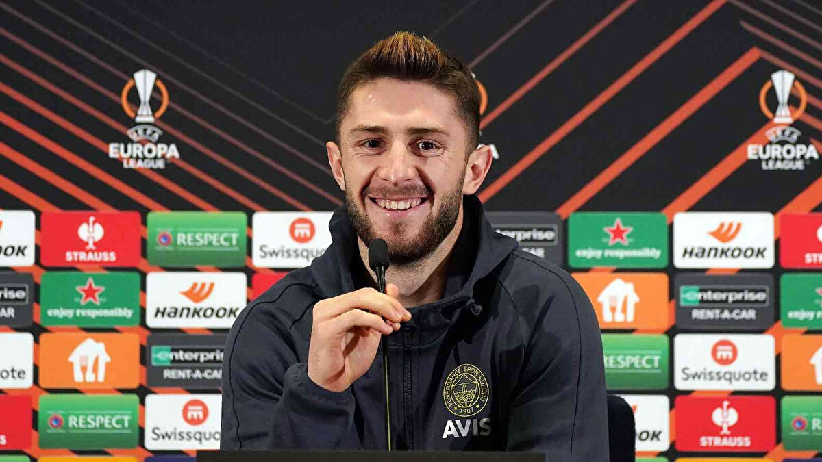 Haberde, Brighton yönetiminin İsmail Yüksek için Fenerbahçe ile görüşme yapmak için girişimlerde bulunacağı yazıldı.