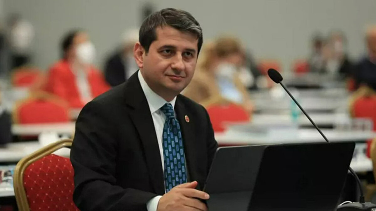 2009 ve 2014 mahalli idareler seçimlerinde MHP Sancaktepe Belediye Başkan adayı oldu.