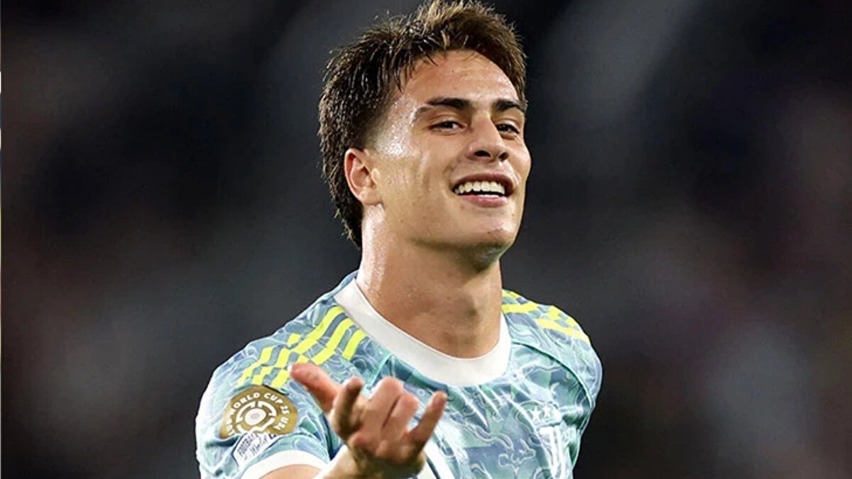 İtalya Serie A'da Juventus'un Udinese'yi 3-1 mağlup ettiği maçta Kenan Yıldız, 90+6'da takımının son golünü kaydetmiş ve skoru belirlemişti.<br><br>