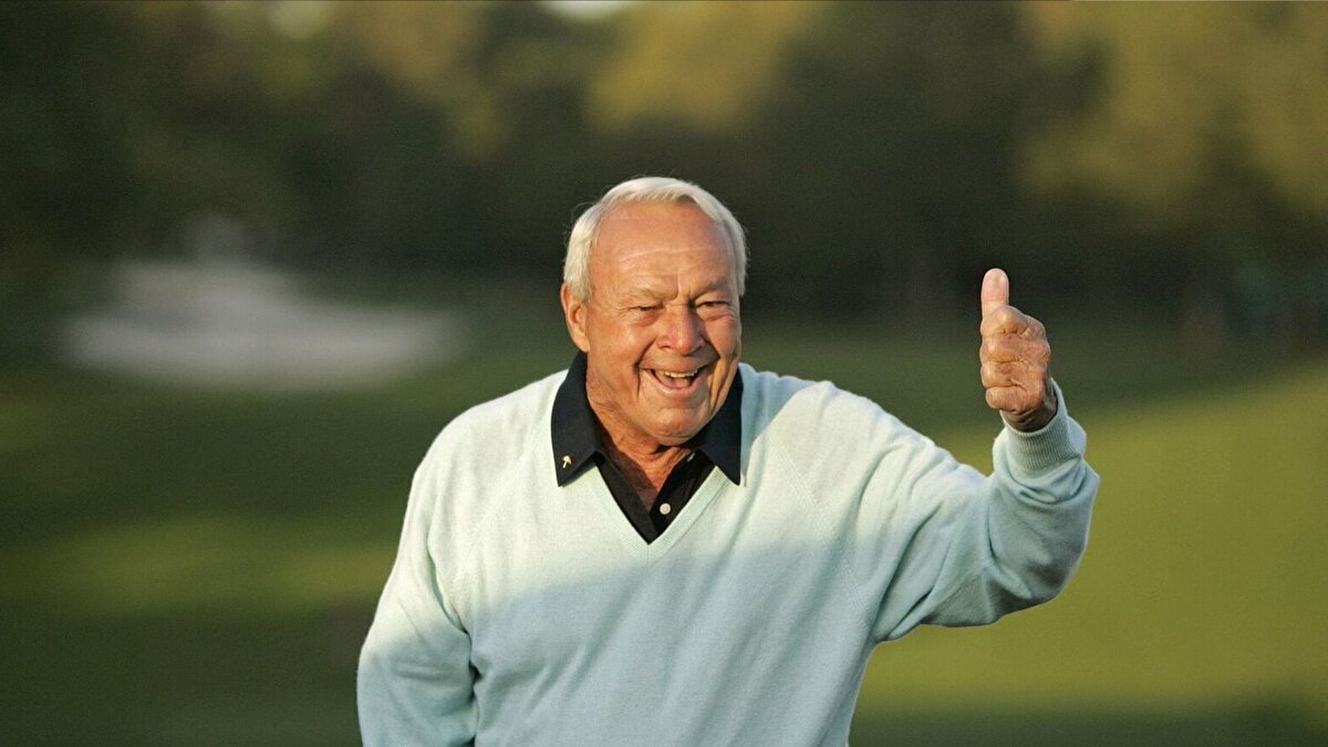 Arnold Palmer’ın imzasını taşıyan buzlu çay–limonata karışımı her yıl 200 milyon dolar satış yapıyor. 11 milyon dolar kazançla 12. sırada yer alan Palmer ailesi, Florida’daki Bay Hill Club ve Pennsylvania’daki Latrobe Country Club’ın da sahibi.