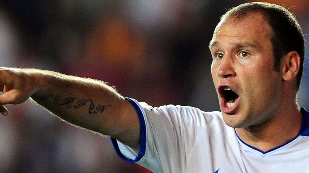 Serkan Balcı, "Kulüp ismi vermeyeyim. Bir gün maçtan çıktık, maçın primi de 5 bin lira. Maç 1-1 bitti. Maç bitince üzülürsün değil mi? Bir arkadaşımız maç biter bitmez telefonu açtı, 40-50 bin lira para kazanmış. 'Ne oldu?' dedim. 'İddaa’dan vurdum" dedi…" ifadelerini kullandı.