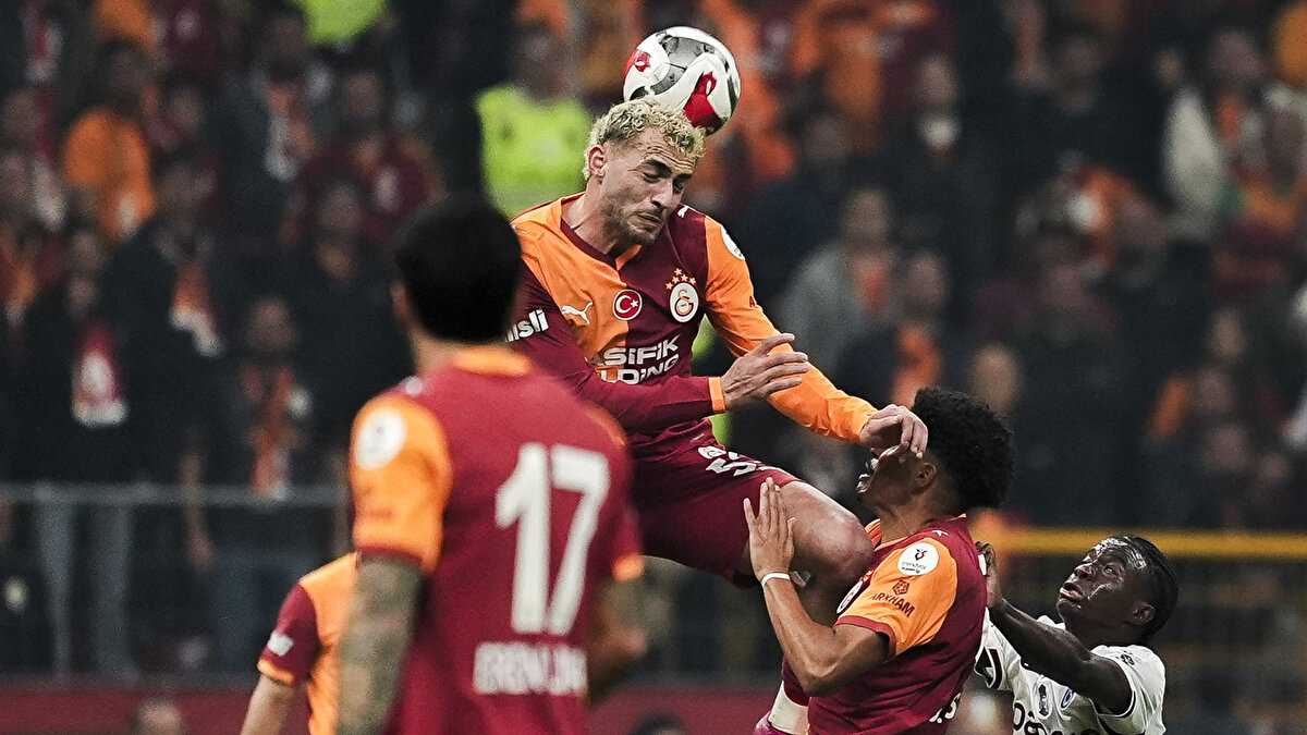 Galatasaray ile Trabzonspor arasında oynanan Süper Lig maçında dikkat çeken bir an yaşandı.