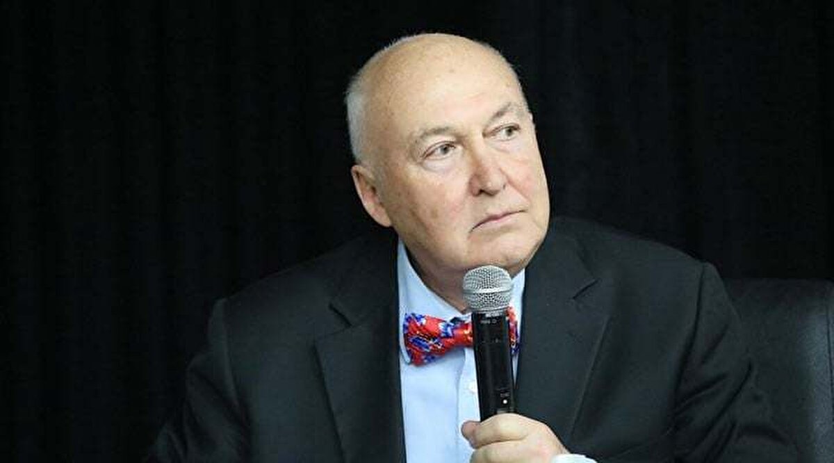 Balıkesir’in Sındırgı ilçesinde art arda meydana gelen 6.1 büyüklüğündeki depremler, bölgede büyük endişeye yol açtı. Deprem uzmanı Prof. Dr. Övgün Ahmet Ercan, “En büyük hasar Balıkesir–Akhisar yolu üzerindeki yapılarda oldu. Bu alanın sınırlandırılarak yapı yasaklı bölge ilan edilmesi şart” diyerek uyardı.