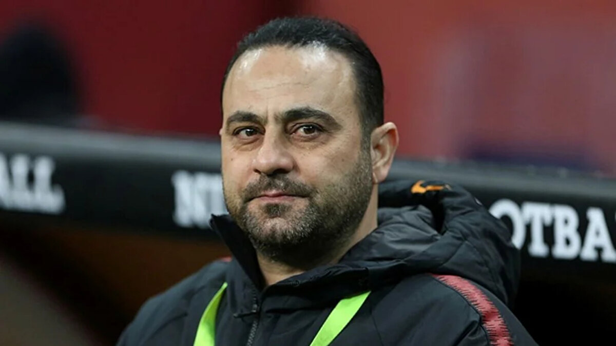 BARIŞ KONUSU ÇÖZÜLMELİ<br><br>"Sahanın en iyi adamı Lemina'ydı. Gabriel Sara beklentinin çok aşağısında oynadı. Galatasaray için Barış Alper Yılmaz konusu var, çözmesi lazım. Ben yeterince zaten konuştum, hem öyle bir konuştum ki, bu günleri görerek konuştum. Çünkü bir oyuncunun psikolojisinin nasıl olduğunu, nasıl geliştiğini ondan sonra nasıl kendine zorluklar beklediğini ben çok iyi bilirim. Çünkü aynı konuları ben de yaşadım."