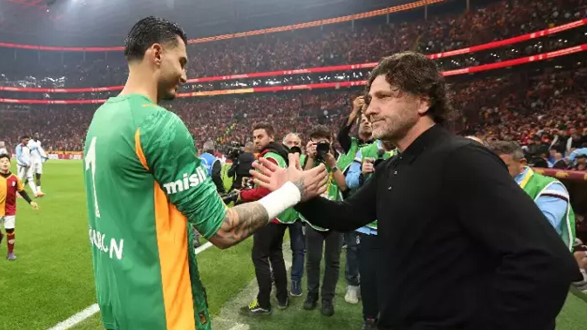 TORREIRA'NIN İPTAL EDİLEN GOLÜNDE KARAR DOĞRU MU?<br><br>Bülent Yıldırım: Kıdemli yardımcı hakemin tespiti doğru, ofsayt doğru