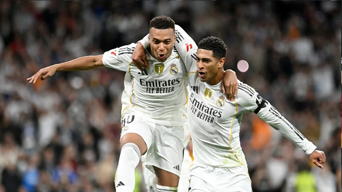 LIVERPOOL-REAL MADRID MAÇI NE ZAMAN?<br><br>Şampiyonlar Ligi’nde 202526 sezonunun 4. haftası 4-5 Kasım tarihlerinde oynanacak maçlarla devam edecek. Devler Ligi’nde 3’te 3 yapan Real Madrid, 4 Kasım Salı günü deplasmanda Liverpool ile karşı karşıya gelecek.