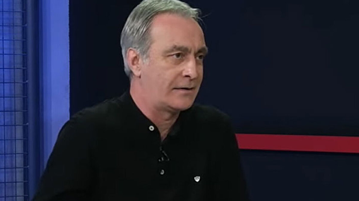 "GÜVENOYU ALDI"<br><br>Son olarak Özen, Tedesco’nun bu galibiyetle önemli bir güven kazandığını vurguladı:<br><br>"Tedesco bugün büyük bir güvenoyu aldı ve bu direkt takımdan geldi. Avrupa maçlarıyla birlikte iyi bir viraj dönüldü."