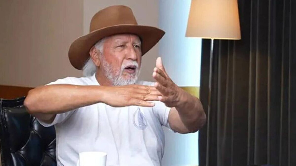 Balıkesir’in Sındırgı ilçesinde 4.9 büyüklüğünde deprem meydana geldi. Kandilli Rasathanesi’nin verilerine göre yerin yaklaşık 7 kilometre derinliğinde gerçekleşen sarsıntı, İzmir, Manisa, İstanbul, Çanakkale ve Bursa gibi çevre illerde de hissedildi.