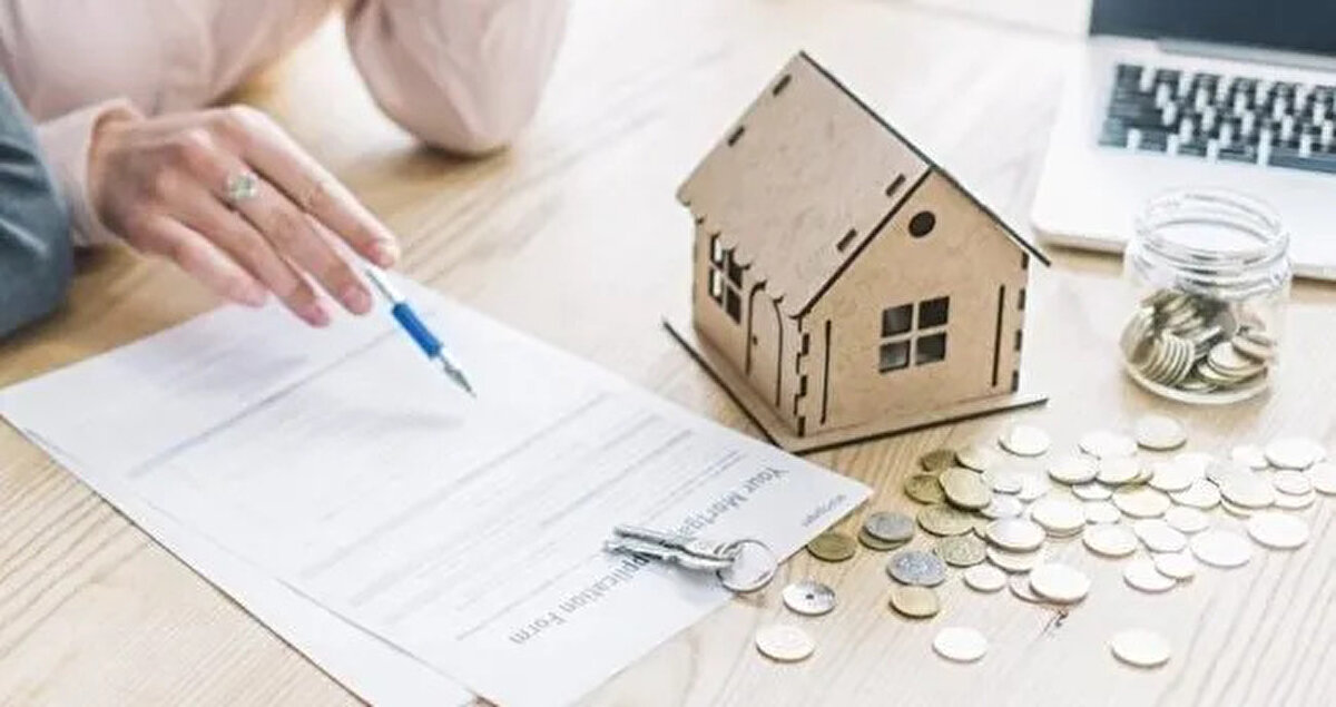 Kasım Ayı Kira Artış Oranı Yüzde Kaç Oldu? (Kasım 2025)<br><br>TÜİK'in açıkladığı Ekim 2025 enflasyon verilerine göre, Tüketici Fiyat Endeksi'nin (TÜFE) on iki aylık ortalaması yüzde 37,15 olarak gerçekleşti.<br><br>Bu rakam, Kasım 2025 itibarıyla kiracılara yasal olarak uygulanabilecek en yüksek (tavan) zam oranını ifade etmektedir. Borçlar Kanunu'na göre, ev sahipleri bu oranın üzerinde bir artış yapma hakkına sahip değildir.