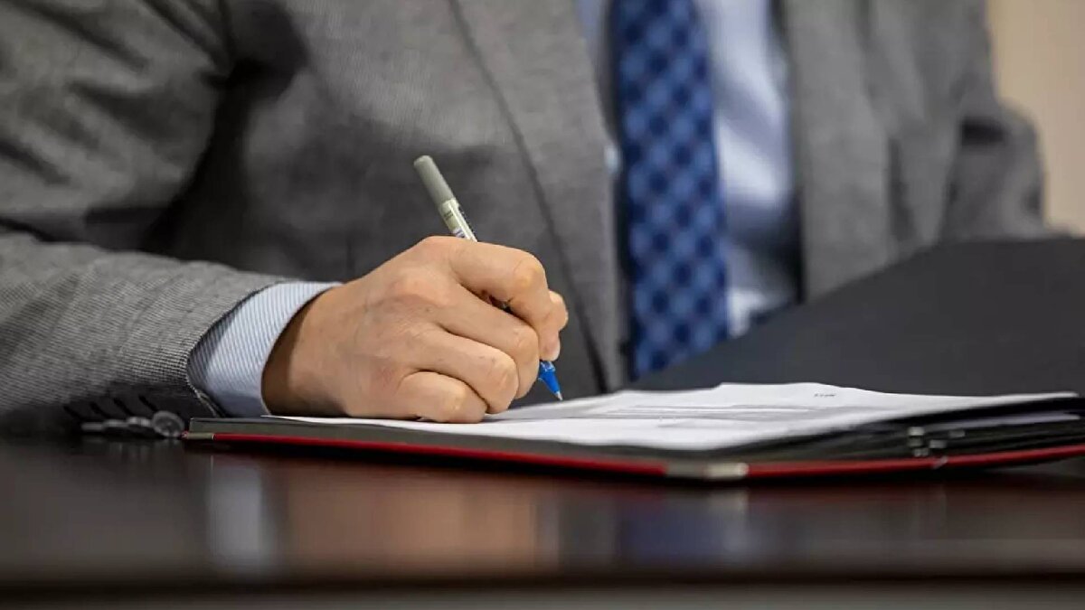 ŞUBE MÜDÜRÜ (Üniversite Mezunu)  <br><br><br> 1/4<br><br>2025 TEMMUZ (TL): 76.659<br><br> <br><br>KASIM 2025 ZAMLI (TL): % 16.55 +1.000 TL: 90.346,06