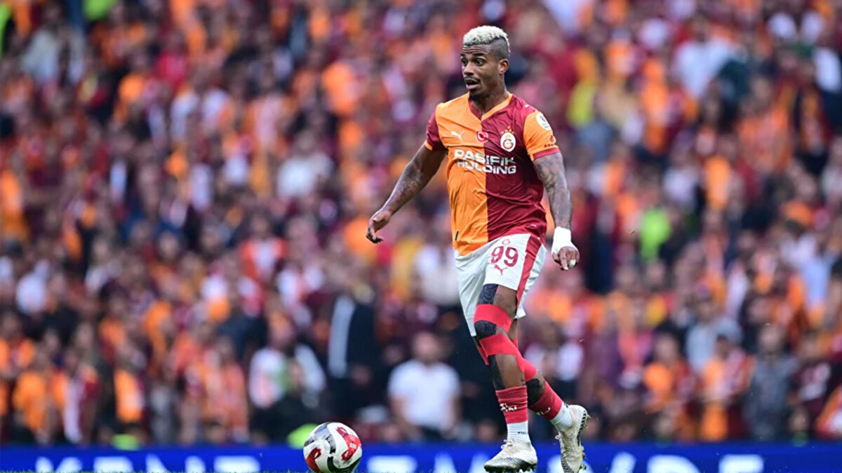 Davinson Sanchez ve Singo'nun yokluğunda Abdulkerim ile beraber stoper bölgesinde görev aldı.