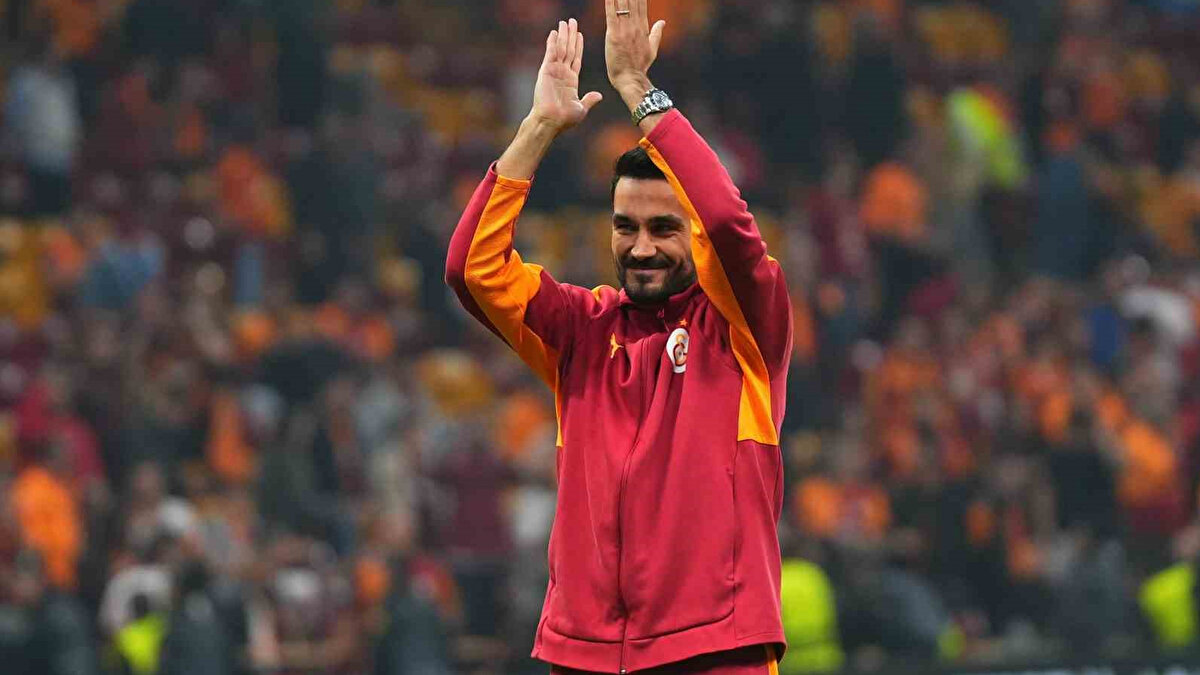 İLKAY DA AJAX MAÇINDA YOK<br><br>Galatasaray'ın bir diğer yıldızı İlkay Gündoğan da sakatlığının devam etmesi sebebiyle bu maçta forma giyemeyecek.