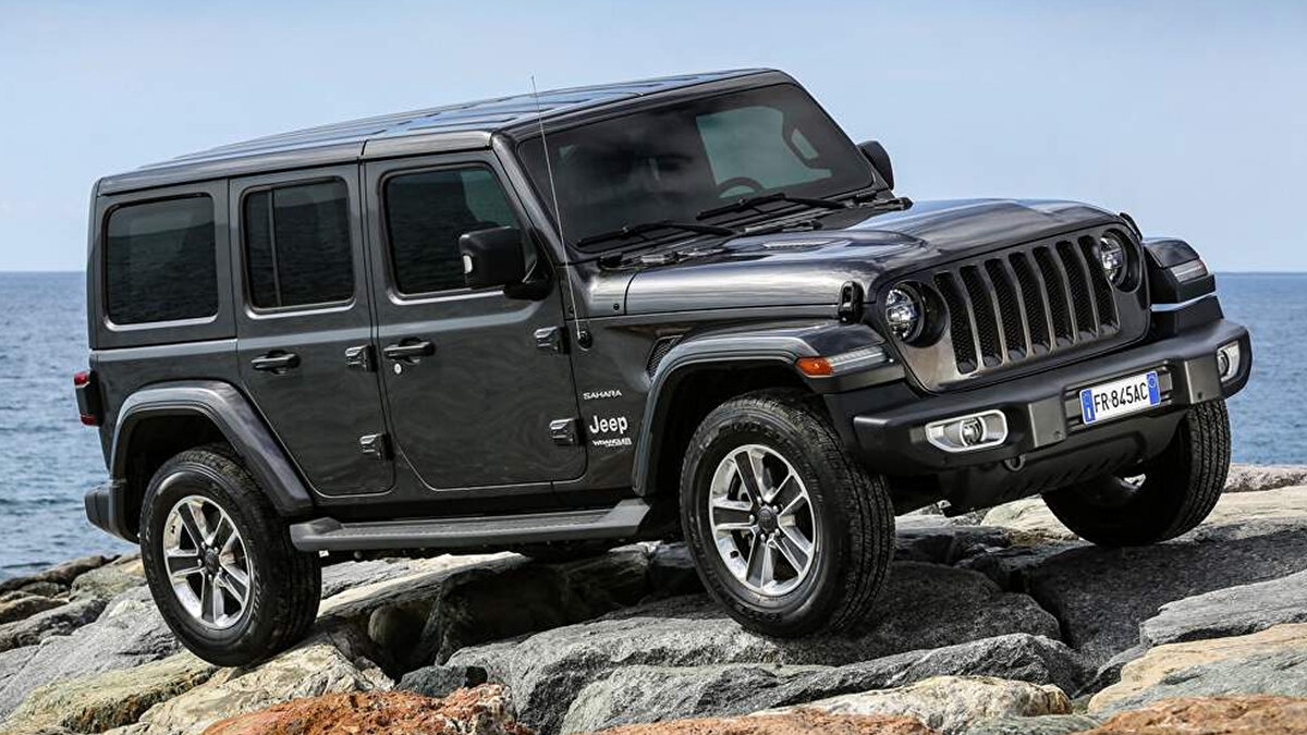 "Şarj etmeyin, kapalı garajda bırakmayın"<br><br>Stellantis, sürücülere araçlarını kapalı garajlarda bırakmamaları ve şarj etmemeleri çağrısında bulundu. Şirket, problemin kaynağını araştırdığını ve güvenli bir çözüm üzerinde çalıştığını açıkladı.