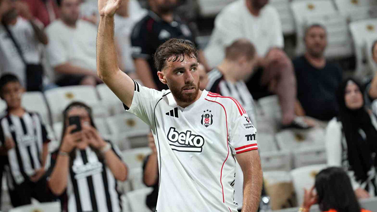 Genç kaptanın daha sonra tüm oyunculardan, yöneticilerden ve kulüp personelinden helallik istediği de ifade edildi.<br>