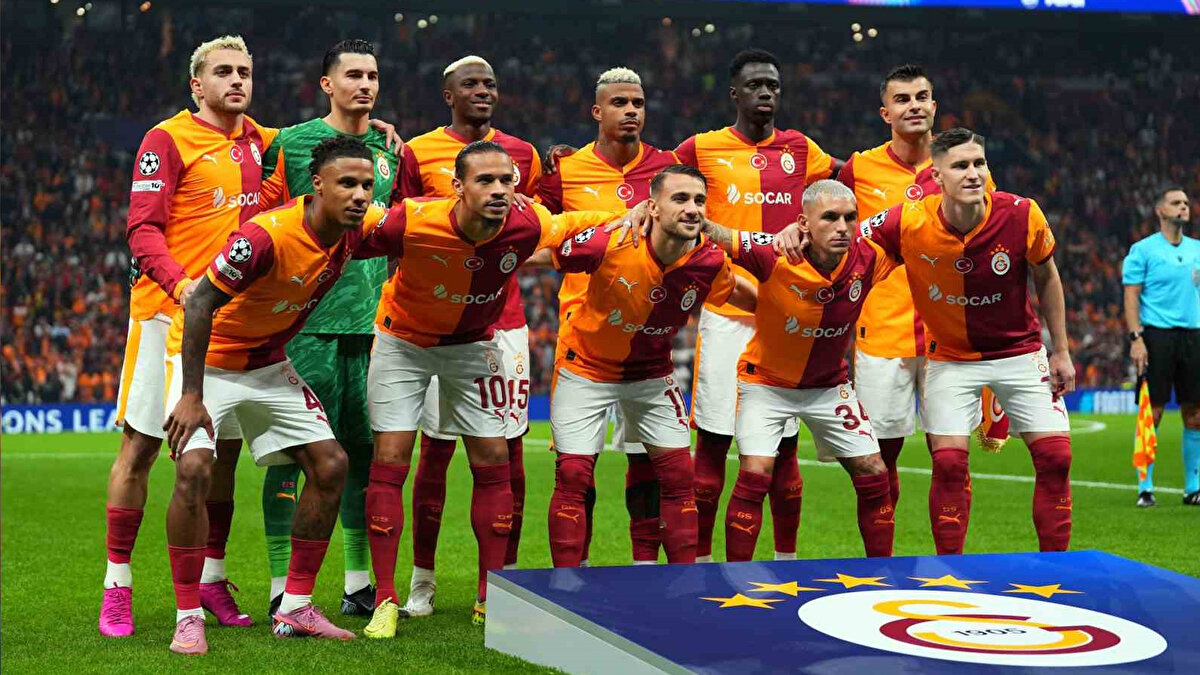 Süper Lig'de Trabzonspor maçında puan kaybı yaşayan Galatasaray, yarın deplasmanda Ajax ile karşılaşacak. 