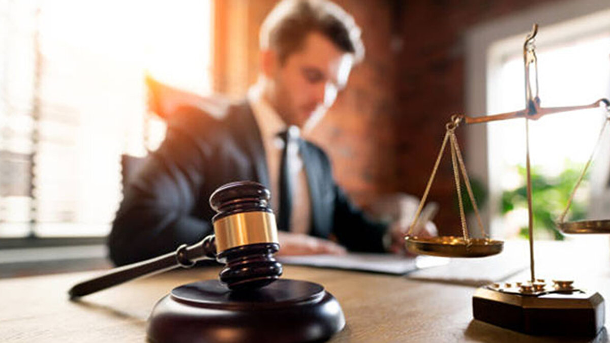 Yeni tarifeyle birlikte avukatlık danışma ve belge hazırlama ücretlerinde artış yapıldı.