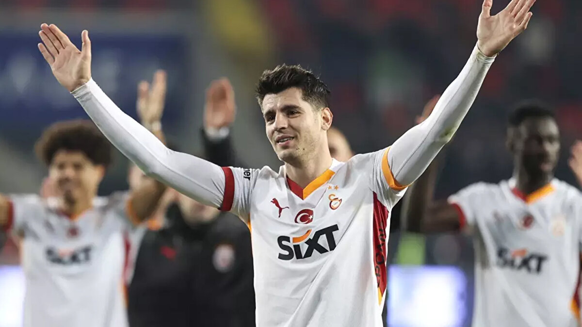 Morata, Galatasaray formasıyla 13 maçta 7 gol ve 3 asist katkısı yapmıştı.
