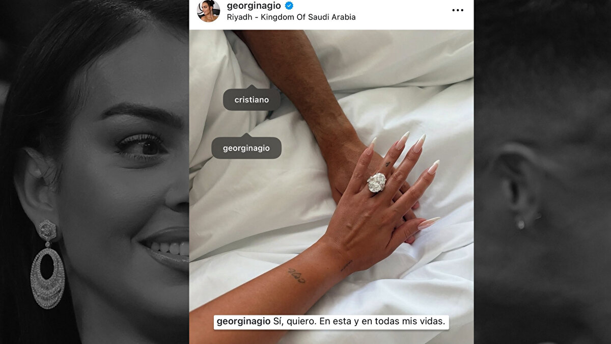 ÖZEL BİR YÜZÜK TASARIMI YAPTIRDI<br><br>Ronaldo, o geceyi “her şeyin doğru hissettirdiği bir an” olarak tanımlarken, atmosferin sade ama son derece duygusal olduğunu söyledi. Ünlü futbolcu, teklif sırasında kullandığı yüzüğün de özel olarak tasarlandığını ve bu detayın Georgina için anlamlı bir sürpriz yarattığını belirtti. Ronaldo'nun aldığı büyük taşlı yüzük sosyal medyada çok konuşuldu. <br><br>