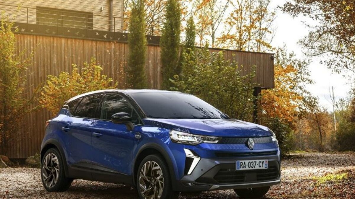 Yeni Captur Techno Mild-Hybrid EDC (160 hp) → 2.050.000 TL