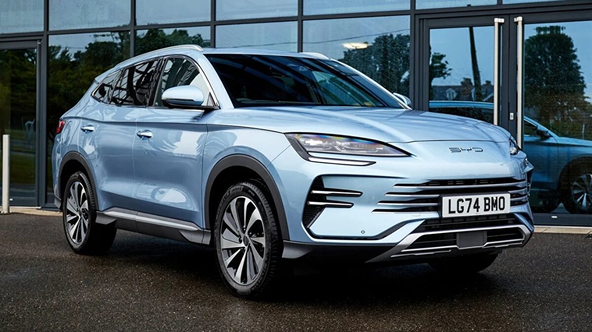 BYD Seal U DM-i (Plug-in Hybrid<br><br>BYD Seal U DM-i 1.5L Design (2025MY) → 2.358.000 TL<br><br>BYD Seal U DM-i 1.5T AWD Design (2025MY) → Fiyat açıklanmadı