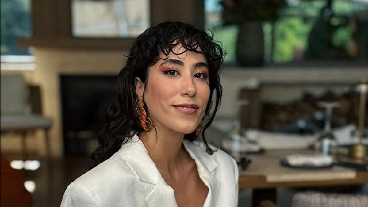 "Kral Kaybederse", Meryem'in akıbeti başta olmak üzere birçok soru işaretiyle izleyiciyi meraklandırmaya devam edecek.