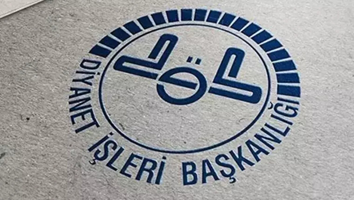 Diyanet İşleri Başkan Yardımcısı Fatih Mehmet Karaca, kura çekilişinin Diyanet İşleri Başkanlığı 15 Temmuz Milli İrade Şehit Ali Alıtkan Konferans Salonu’nda dijital ortamda ve noter huzurunda gerçekleştirileceğini belirtti. Kura çekilişi, Diyanet'in sosyal medya hesapları üzerinden canlı olarak takip edildi