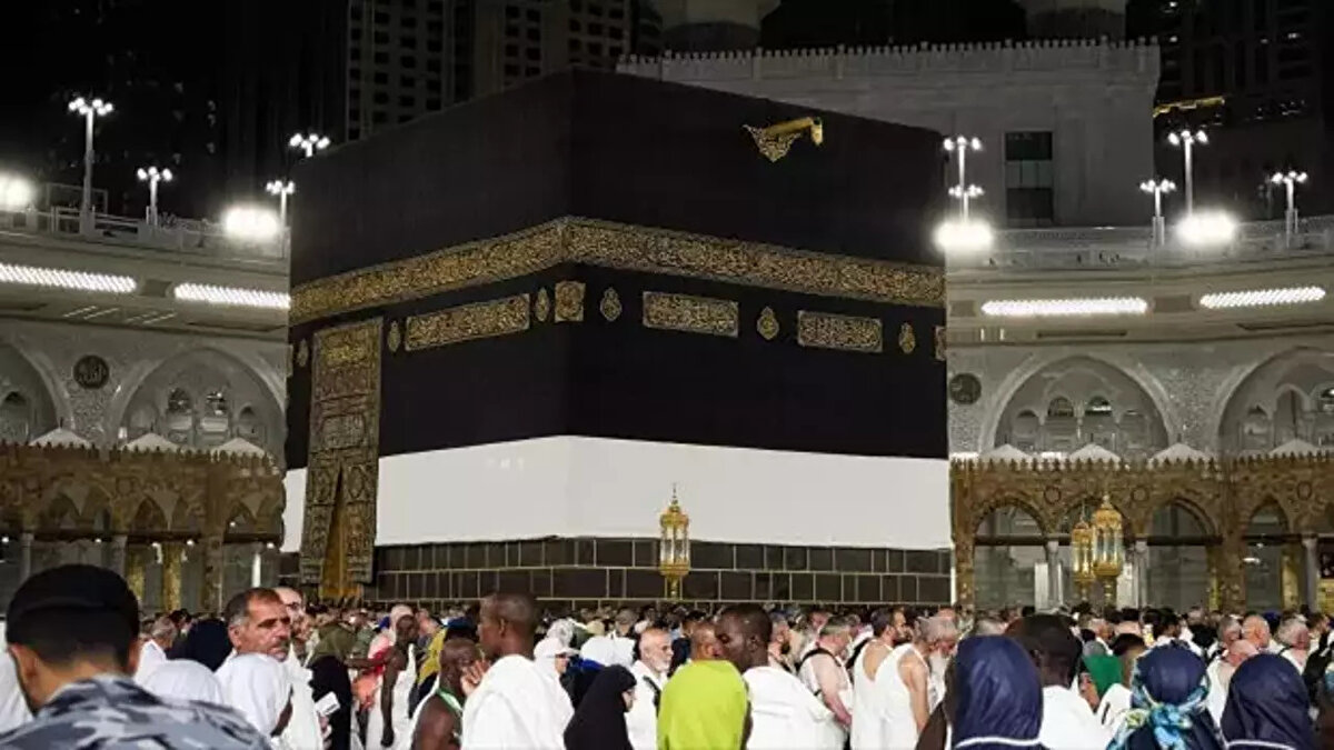 HAC KURA SONUÇLARI NASIL ÖĞRENİLİR?<br><br>Hacı adayları, kura sonuçlarını T.C. kimlik numaraları ile e-Devlet kapısı üzerinden giriş yaparak Hac kurası sorgulama ekranı üzerinden öğrenebilecekler.