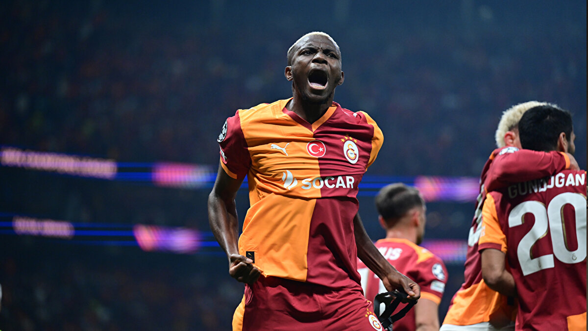 •Son 15 dakikada her iki takım da gol için riskli hamleler yapar ama savunmalar sıkı kalır.<br><br>•Sonuç olarak beraberlik çıkar; 1-1 ya da 0-0 gibi skorbordla sahadan ayrılırlar