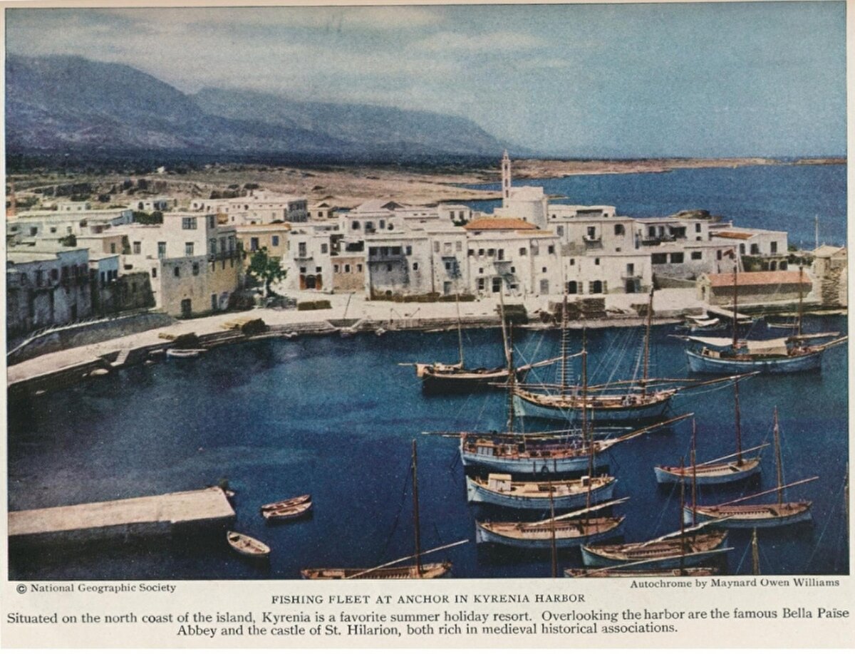 "Girne Limanı’nda demirli balıkçı filosu"