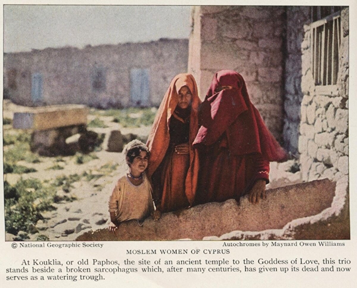 "Kıbrıs'ın Müslüman kadınları"