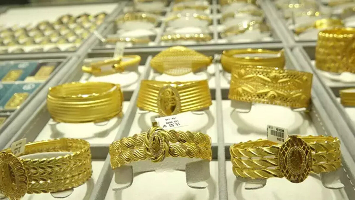 Yıl sonu tahminlerini de paylaşan Şirin Sarı, altının yeniden yükselişe geçebileceğini vurguladı. “Ons altın 4.100 dolar seviyesinin üzerine çıkarsa yeni rekorlar görebiliriz. Bu durumda gram altın da iç piyasada yeniden değer kazanarak 6 bin TL bandına yükselebilir” dedi.