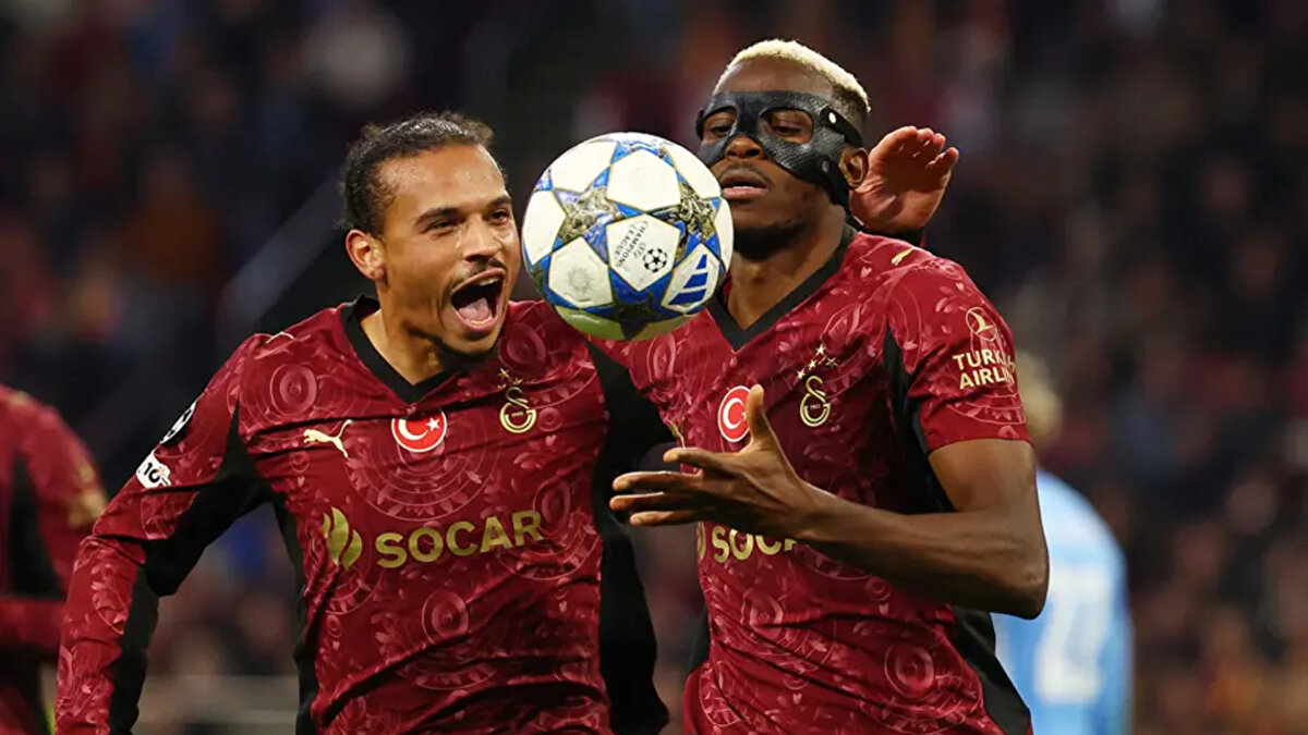 Galatasaray'da forma giyen Alman yıldız Leroy Sane, Dünya Kupası Elemeleri'nin son maçları için Almanya Milli Takımı'na davet edildi.<br><br>