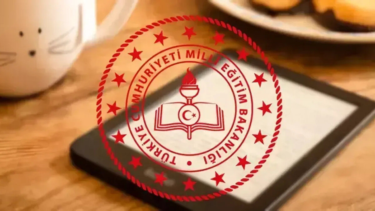 ÖĞRETMENLERE ÇEVRİM İÇİ SEMİNER<br><br>Kasım ara tatili süresince öğretmenlerin seminer çalışmaları online olarak gerçekleştirilecek. Bu nedenle öğretmenlerin okula gitme zorunluluğu bulunmayacak.