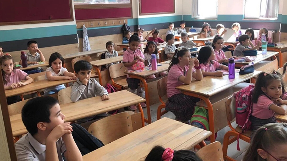 OKULLAR NE ZAMAN KAPANIYOR?<br><br>2025-2026 eğitim öğretim yılı 19 Haziran 2026 tarihinde sona erecek.