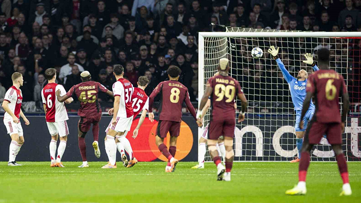 1- Bayern Münih 12<br>2- Arsenal 12<br>3- İnter 12<br>4- M. City 10<br>5- PSG 9<br>6- N. United 9<br>7- R. Madrid 9<br>8- Liverpool 9<br>9- Galatasaray 9 <br><br><br>10- Tottenham 8<br>11- Barcelona 7<br>12- Chelsea 7<br>13- S. Lizbon7<br>14- Dortmund 7<br>15- Karabağ 7<br>16- Atalanta 7<br>17- A. Madrid 6<br>18- PSV 5<br>19- Monaco 5 <br>20- Pafos 5<br>21- B. Leverkusen 5<br>22- C. Brugge 4 <br>23- E. Frankfurt 4<br>24- Napoli 4 <br>25- Marsilya 3<br>26- Juventus 3 <br>27- A. Bilbao 3<br>28- US Gilloise 3 <br>29- BodoGlimt 2<br>30- S. Prag 2 <br>31- Olympiakos 2<br>32- Villarreal 1<br>33- Kopenhag 1 <br>34- Kairat 1<br>35- Benfica 0<br>36- Ajax 0 