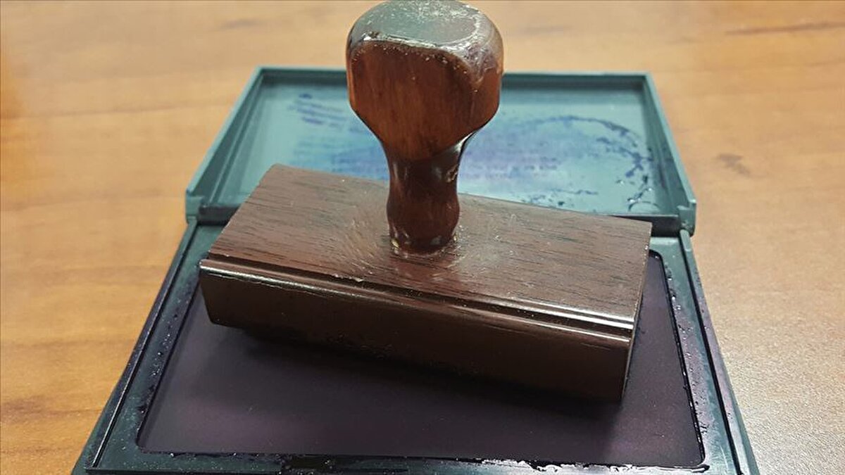 Noterlik listeleri, Türkiye Noterler Birliği tarafından onaylanarak internet üzerinden yayımlanacak, böylece vatandaşlar hangi noterlerin hafta sonu hizmet verdiğini kolayca öğrenebilecek.