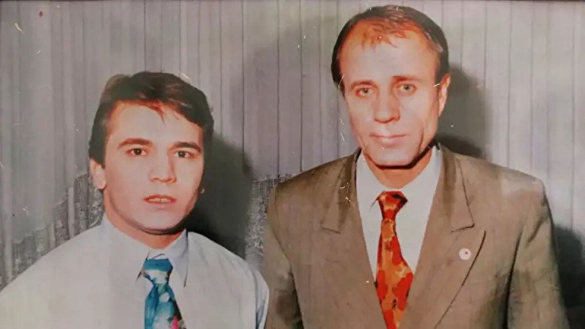 Türk spor tarihine adını altın harflerle yazdıran "Yüzyılın Sporcusu" Naim Süleymanoğlu'nun hocası Pekünlü, efsanevi haltercinin ilk antrenörüdür. Süleymanoğlu'nun henüz 8 yaşındayken onu halterle tanıştıran Pekünlü, hayatını kaybetti.